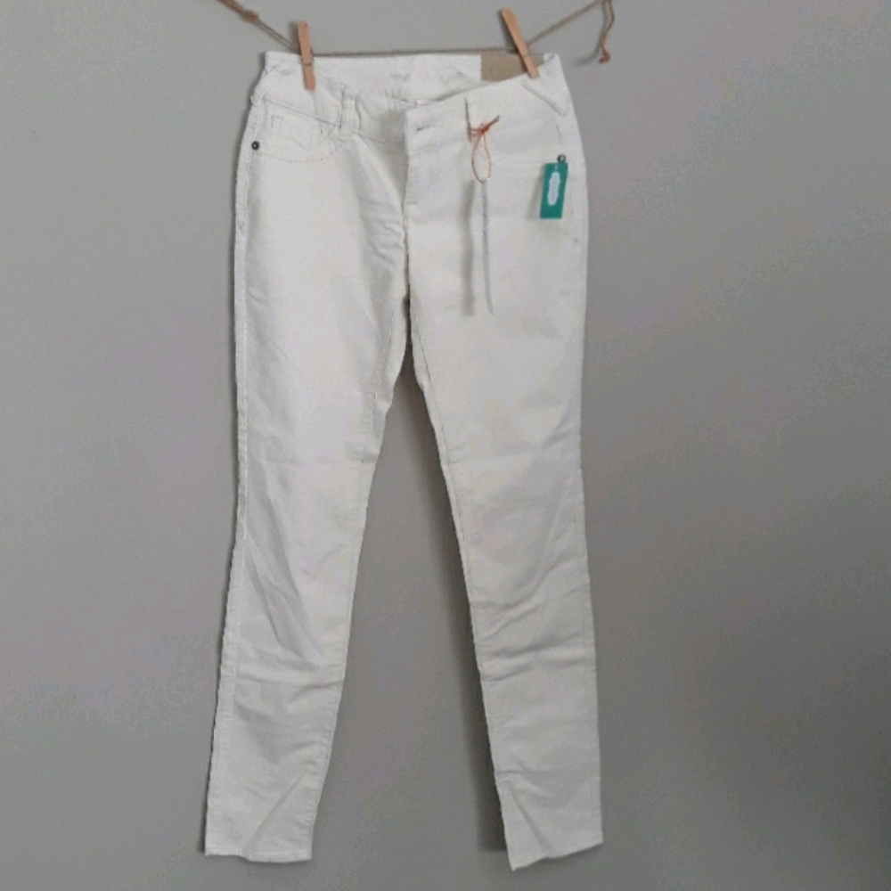 White corduroy pants